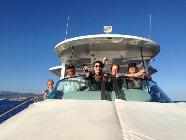  Toasts on the high seas 